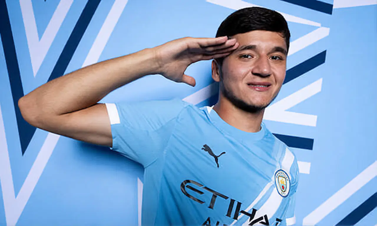 Реал Мадрид заинтересовался узбекским защитником Хусановым из Манчестер Сити