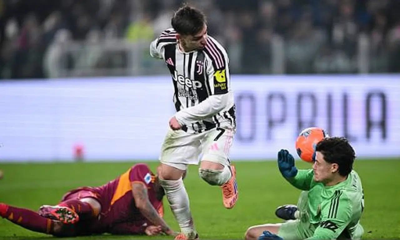 Туринский Ювентус и римская Рома выдали голевой спектакль в Серии А