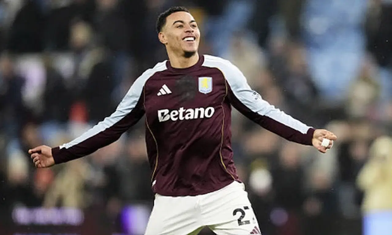 Астон Вилла продолжает победную серию, обыграв Манчестер Юнайтед