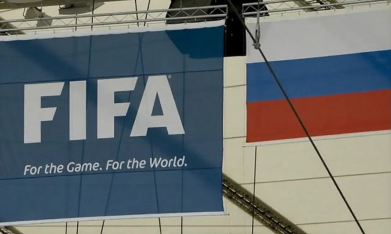 Россию могут вернуть в ФИФА и УЕФА в следующем году