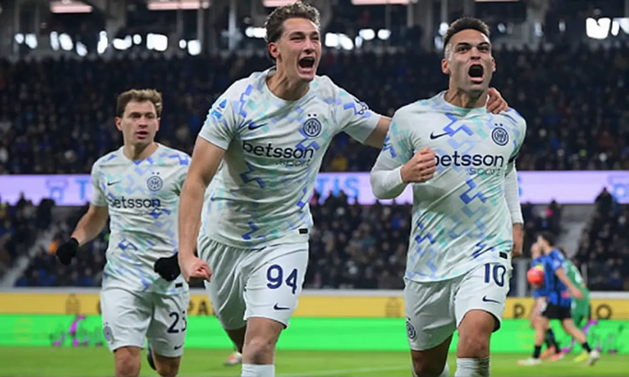 Интер снова на вершине: Милан уступил лидерство в Серии А