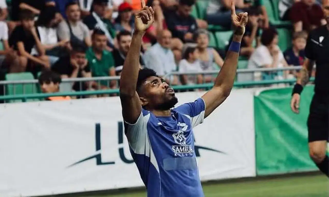 Астана лишилась ведущего бомбардира: Чинеду переходит в «Крылья Советов»